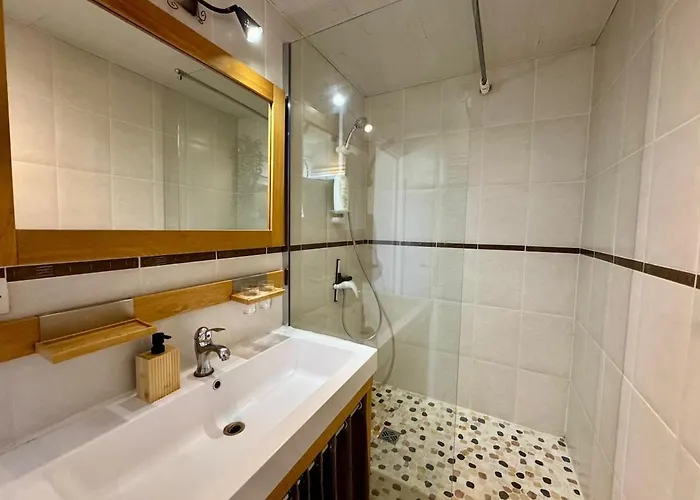 Διαμέρισμα Le Cocon Mediterraneen Μπεζιέ