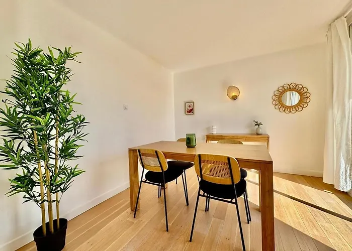 Le Cocon Mediterraneen Μπεζιέ