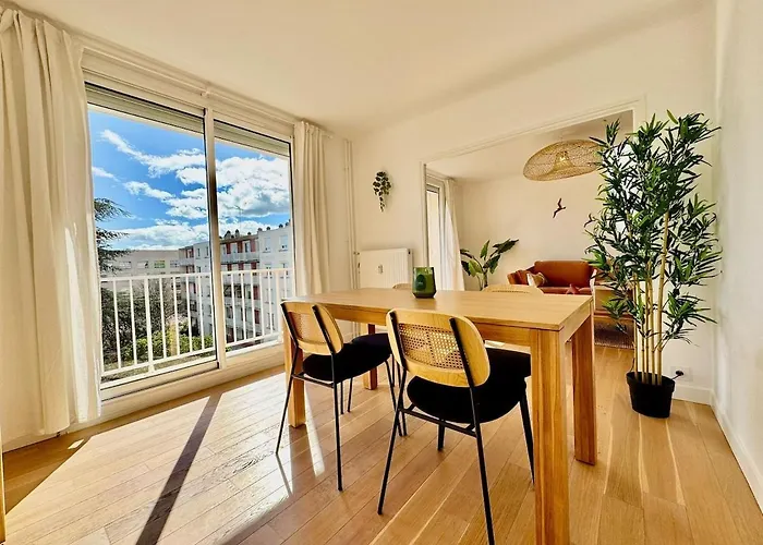 Le Cocon Mediterraneen * Μπεζιέ